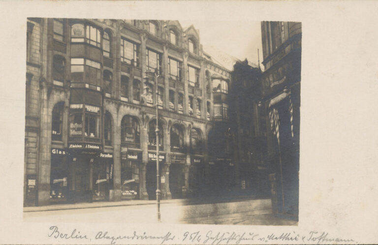 Verfolgung und Enteignung